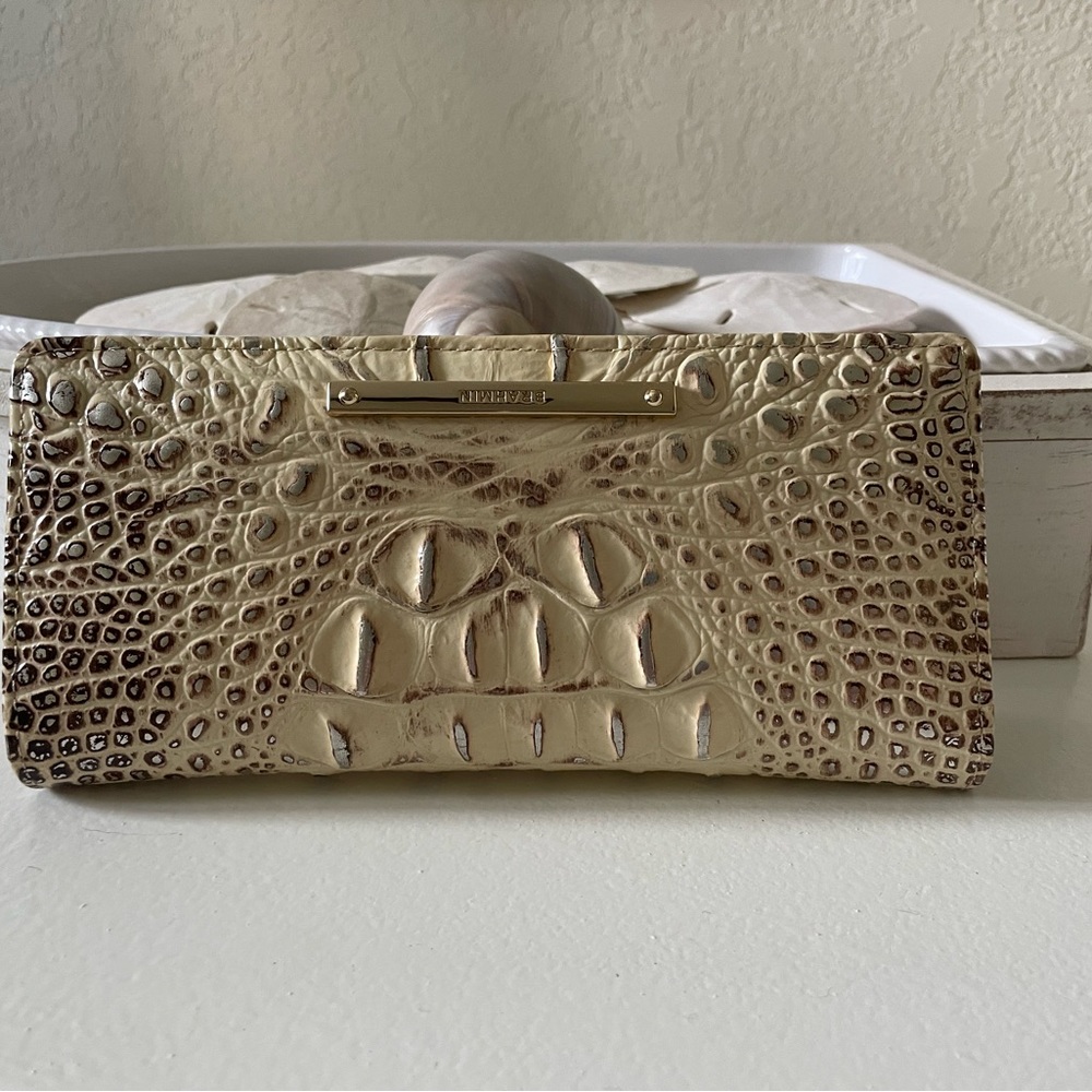 Brahmin Wallet